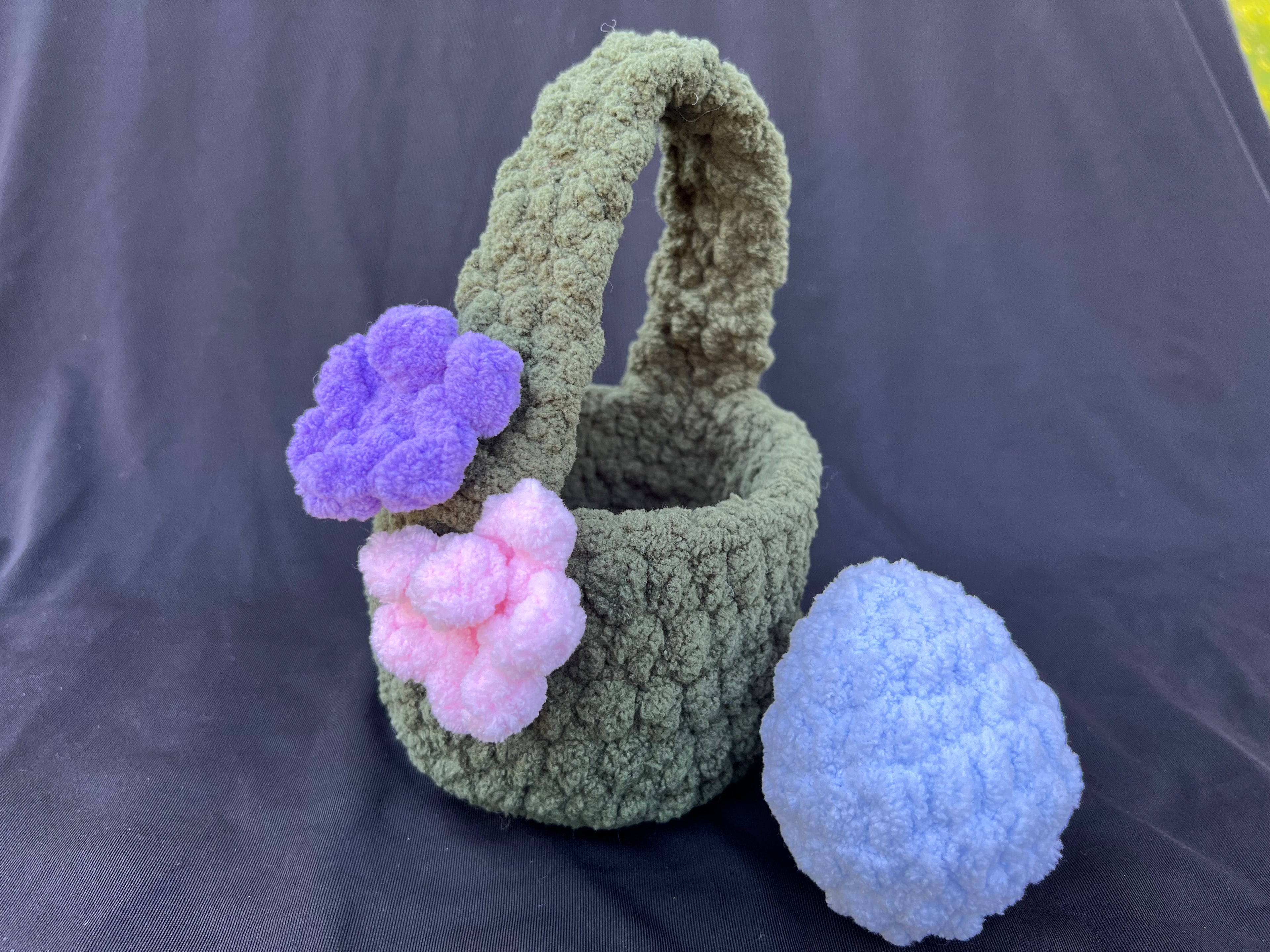 Crochet Easter Egg Basket with Egg